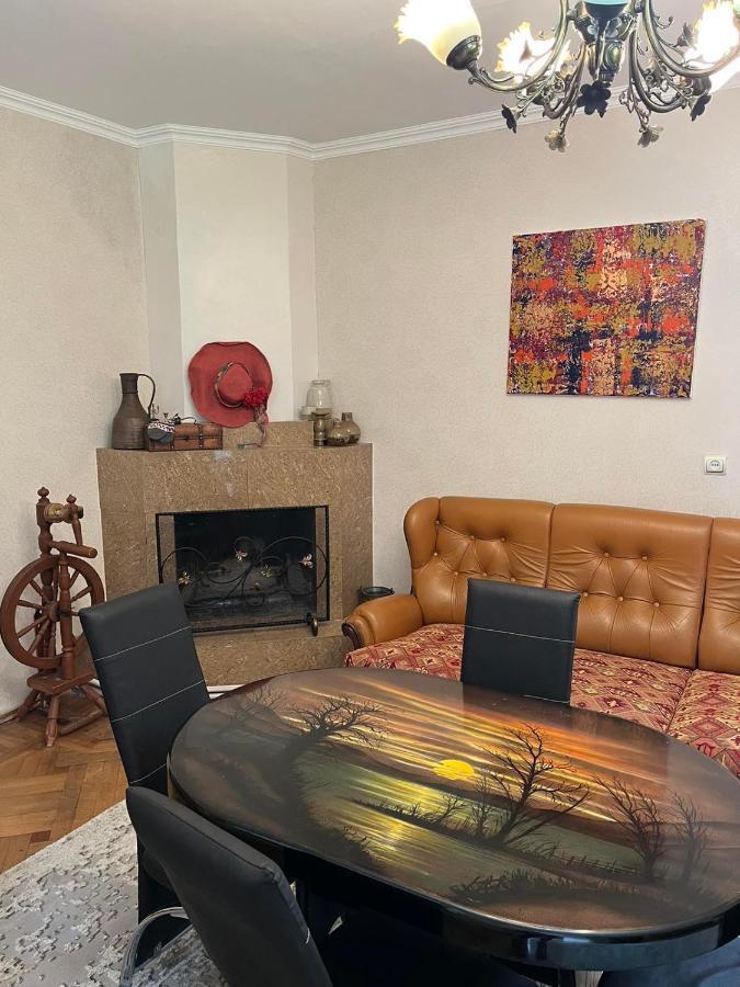 Story Guesthouse Kazbegi Exterior foto